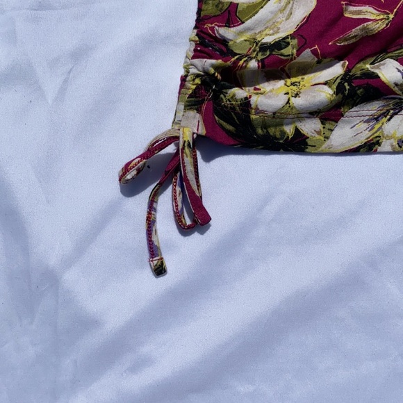 J. Jill Top Blouse Petite Floral White Ruched tank - Picture 4 of 5